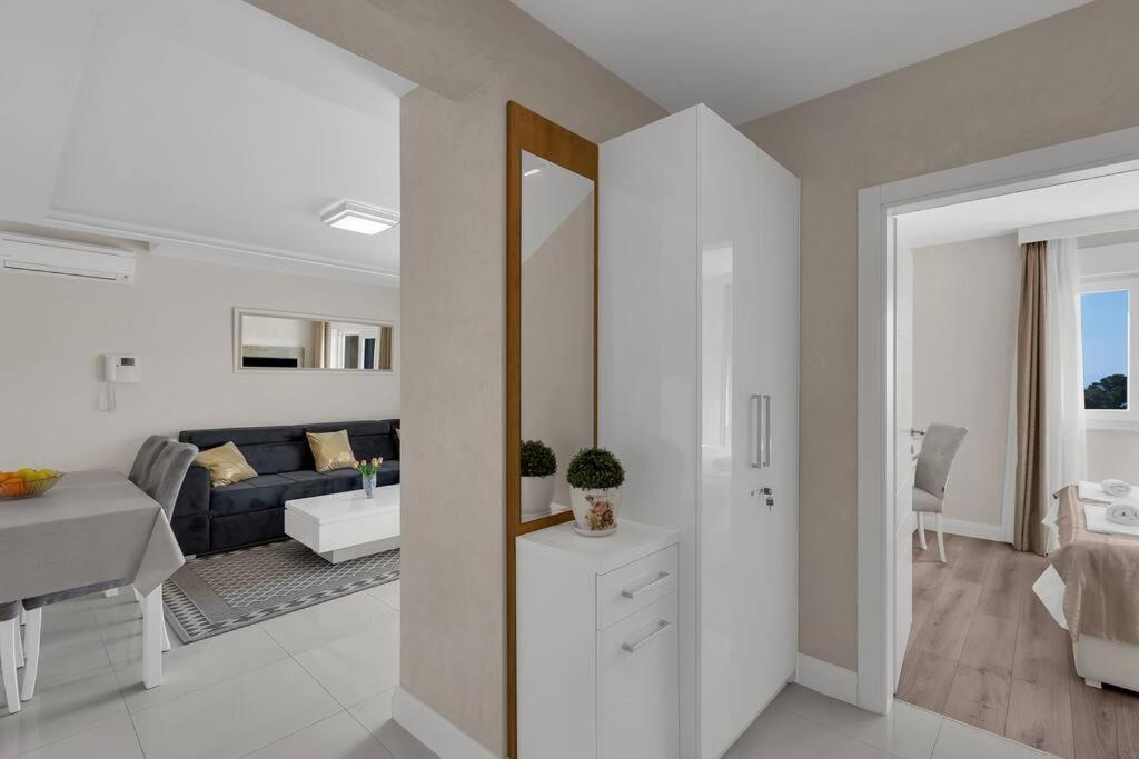 פרומאינה Apartment Hrvoje -Nur 50M Bis Zum Meer - Makarska Exklusiv מראה חיצוני תמונה
