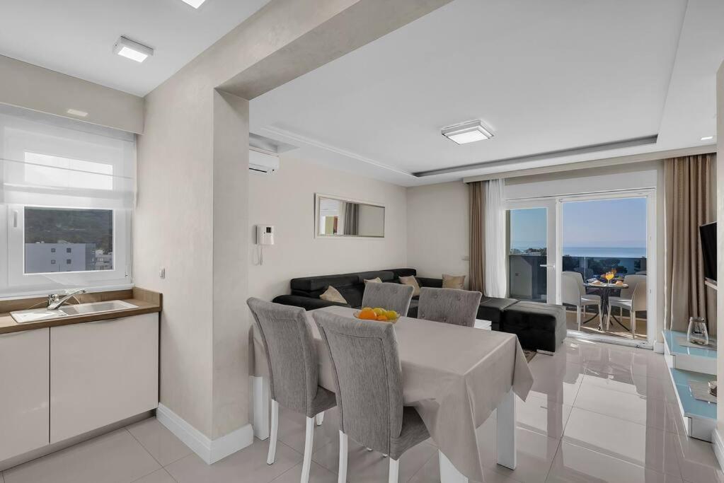 פרומאינה Apartment Hrvoje -Nur 50M Bis Zum Meer - Makarska Exklusiv מראה חיצוני תמונה
