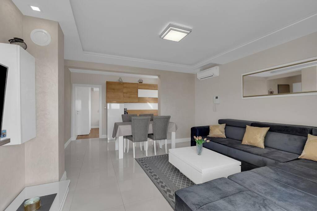פרומאינה Apartment Hrvoje -Nur 50M Bis Zum Meer - Makarska Exklusiv מראה חיצוני תמונה