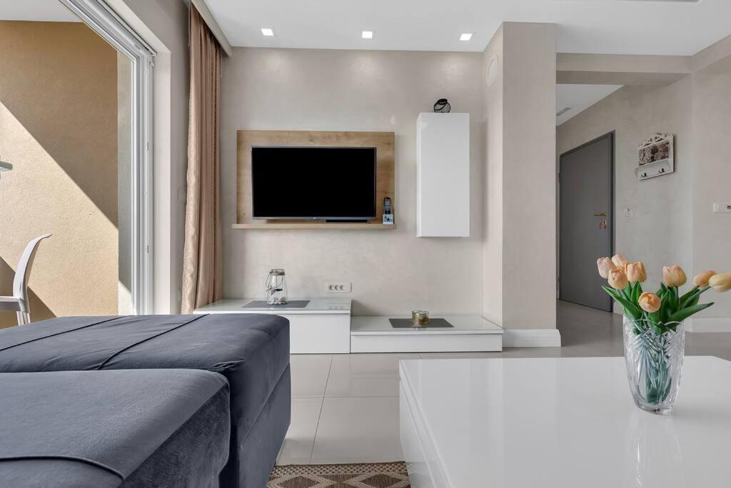 פרומאינה Apartment Hrvoje -Nur 50M Bis Zum Meer - Makarska Exklusiv מראה חיצוני תמונה